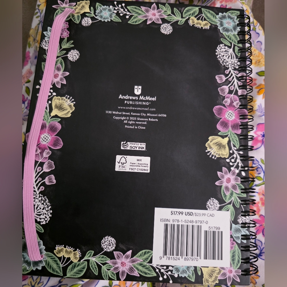 Prayer Journal For Women 2026 Planner - Picture 2 of 16